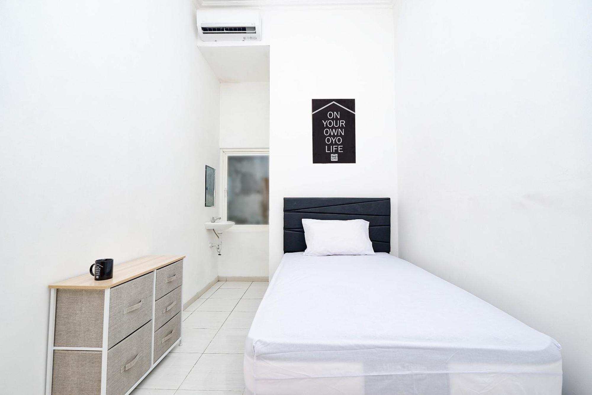 Hotel Oyo Life 2491 Omah Puspa Semarang