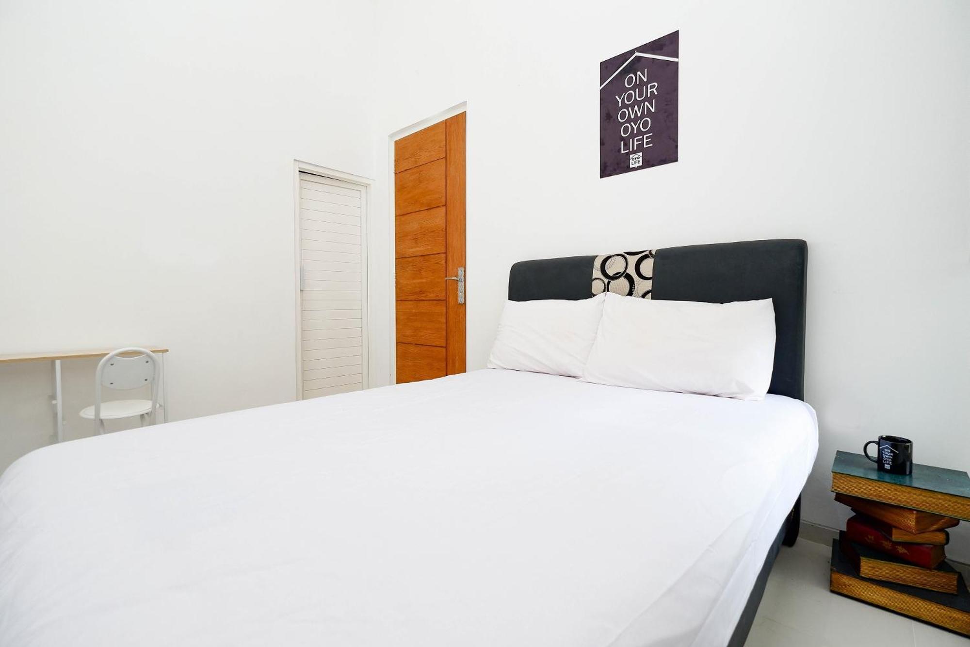 Oyo Life 2491 Omah Puspa Semarang
